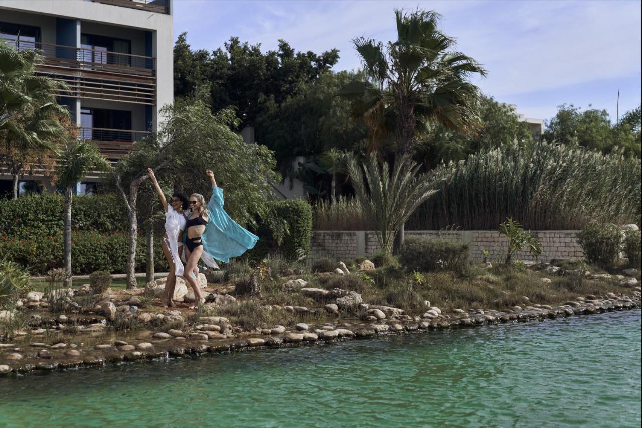 索维拉莫加多尔索菲特高尔夫酒店及水疗中心 外观 照片 The lagoon at the resort