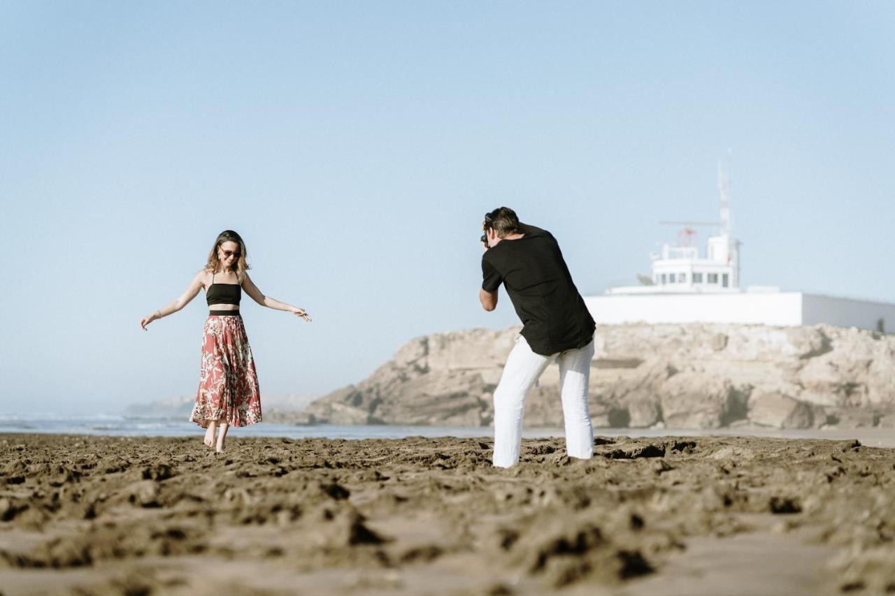 索维拉莫加多尔索菲特高尔夫酒店及水疗中心 外观 照片 A photographer taking a photo of a model